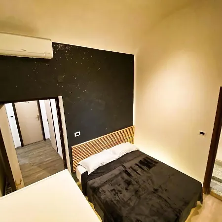 Cialdini 13 Guest house
