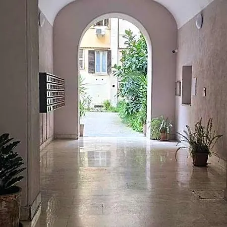 Casa de hóspedes Cialdini 13