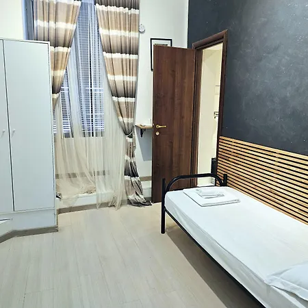Guest house Cialdini 13 Rome